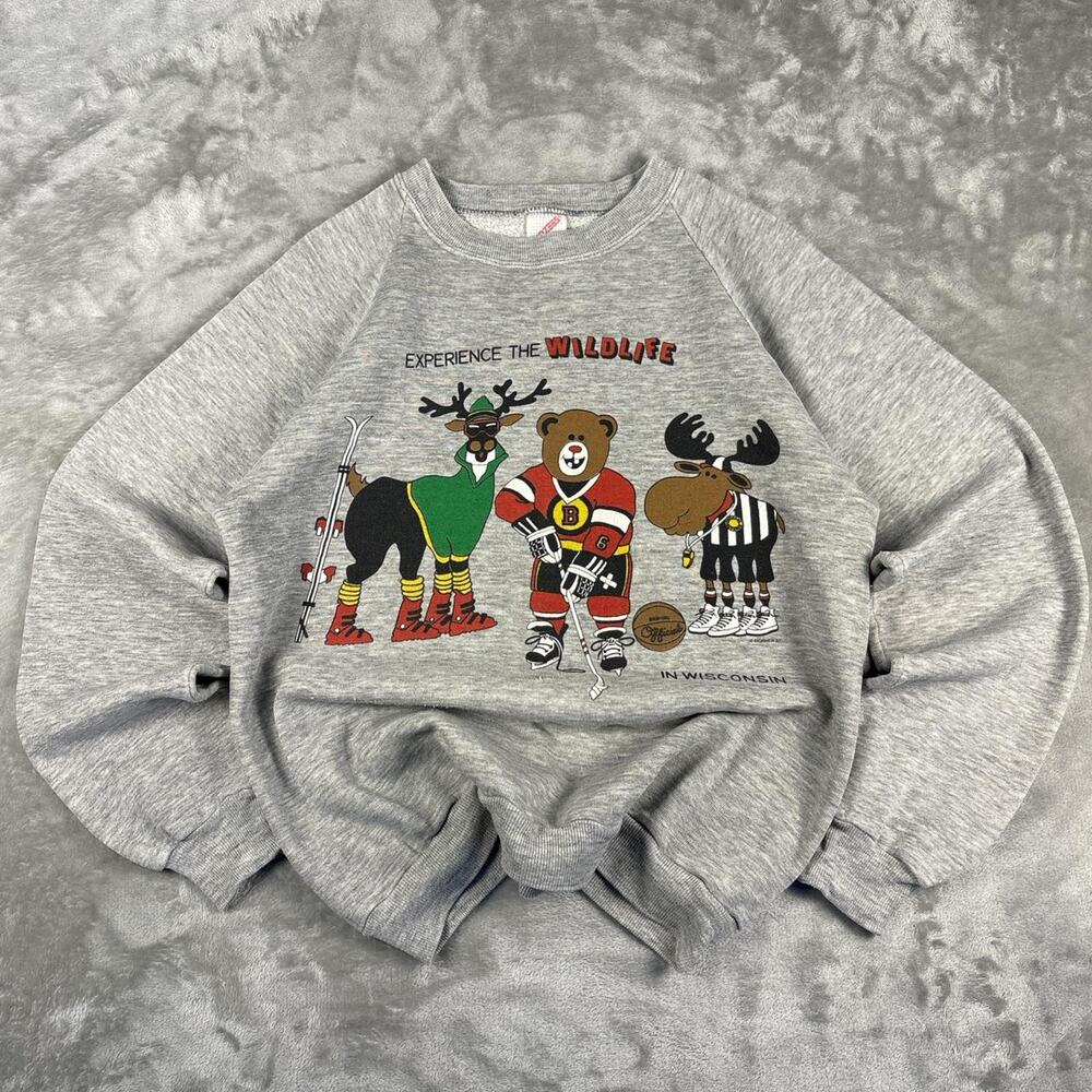 Vintage Wisconsin Wildlife Sweatshirt Jerzees USA Deer Bear Moose Mens M